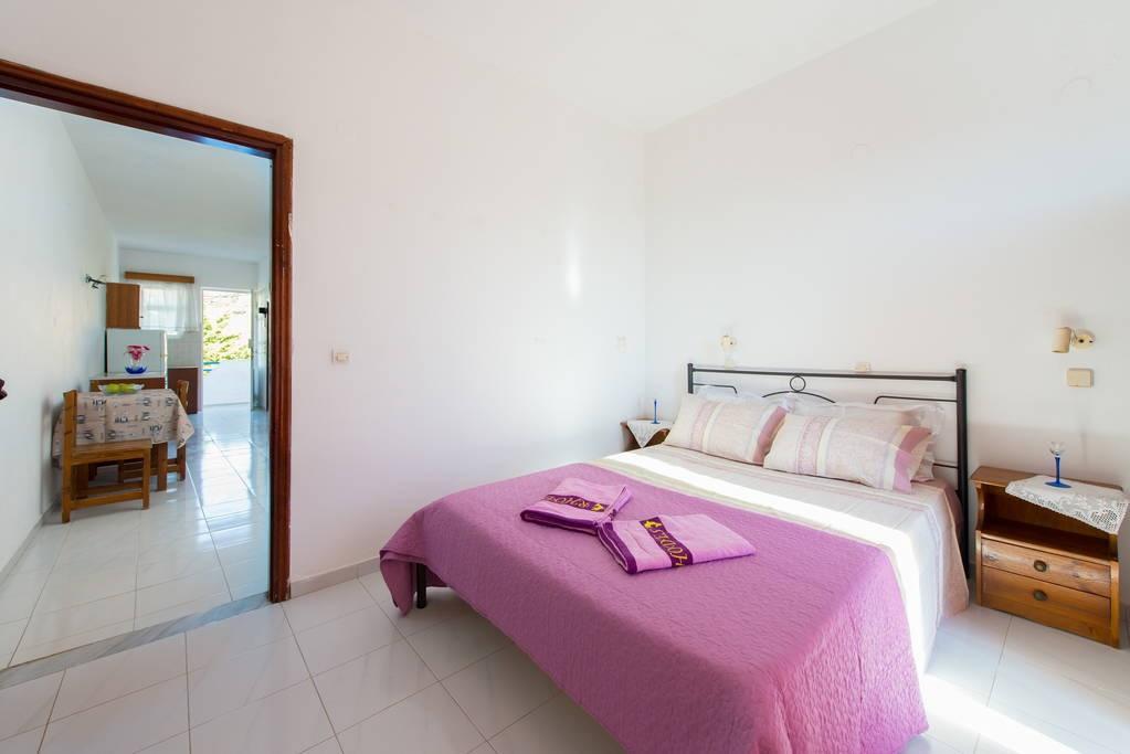 Merryland Studios & Apartments Kremastí Room photo
